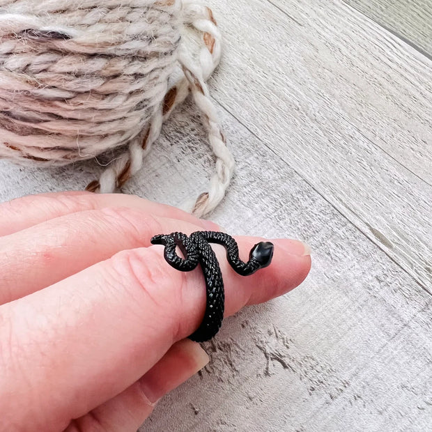 Black Snake Tension Ring